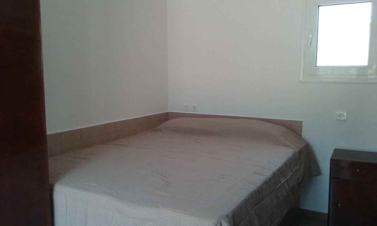 Апартаменти Studio With Tenis Court And Mini Basket Егіо Екстер'єр фото